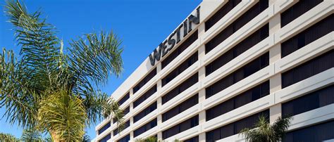 Pet Friendly Hotels Near LAX | The Westin Los Angeles Airport Hotel