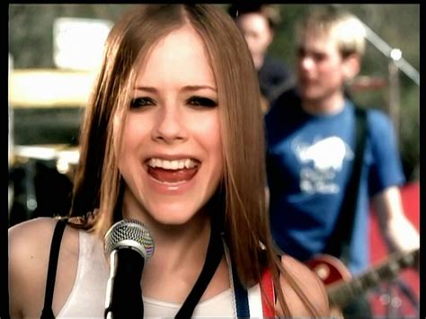 Avril Lavigne- 'Complicated' MV screencaps [HQ] - Music Image (19849898 ...