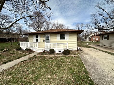 213 Campus Dr, Red Bud, IL 62278 - See Est. Value, Schools & More
