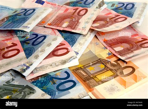 Pile 50 Euro Notes Hi Res Stock Photography And Images Alamy