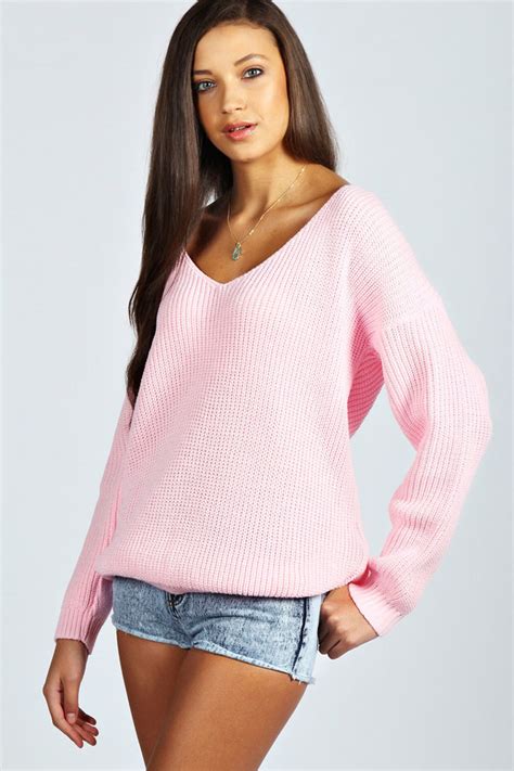 Boohoo Sasha Oversized V Neck Jumper Where To Buy And How To Wear