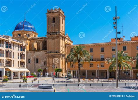 View of Basilica of Santa Maria in Elche, Spain Editorial Stock Image - Image of church, gate ...