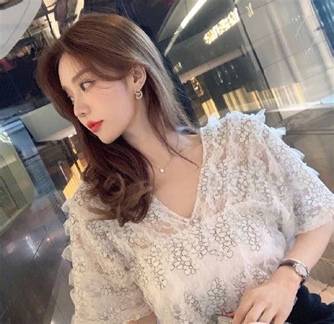 Th M M T Hot Girl Tri U Follow B T Photoshop Qu Bi T Tin V O Ai Tr N I N Y N A Y