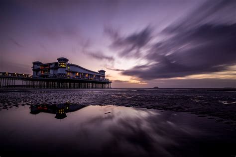 Weston-super-Mare - Grand Pier Beach is a great day out