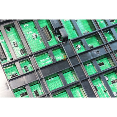 High Quality P4mm Dual Service LED Screen Module Royal Display