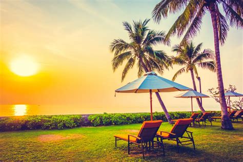 summer vacation spots  couples sun soaked romantic getaways