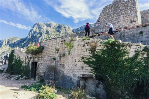 How to hike to Kotor fortress for free | Kat is Travelling