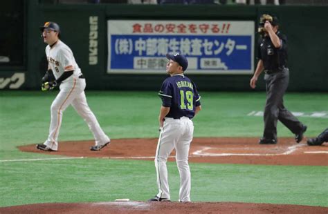 ＜巨・ヤ＞初回無死一、三塁、丸に先制の右越え3ランを浴びる石川（撮影・光山 貴大） ― スポニチ Sponichi Annex 野球