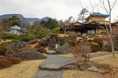 Ultimate Hakone Guide: Onsen, Art and Nature just 80 minutes from Tokyo!