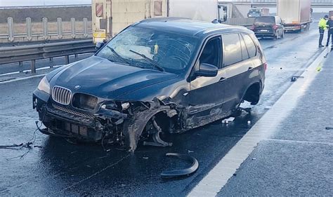 Trafic îngreunat pe A1 Arad Timișoara după un accident cu trei