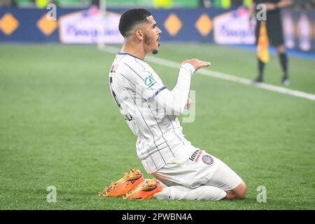 Zakaria Aboukhlal De Toulouse C L Bre Son But Lors Du Match De Football