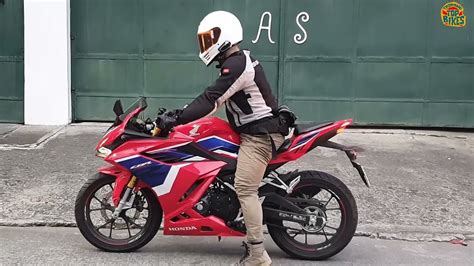 Honda Cbr R V Tormots Feature Youtube