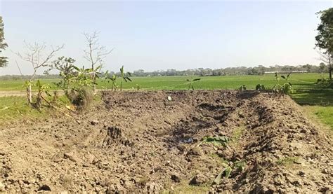 টুঙ্গিপাড়ায় ফসলি জমি জোরপূর্বক দখলের অভিযোগ সারা বাংলা