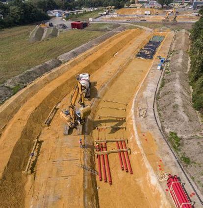 Erkundung F R Neue Stromtrasse In Der Region