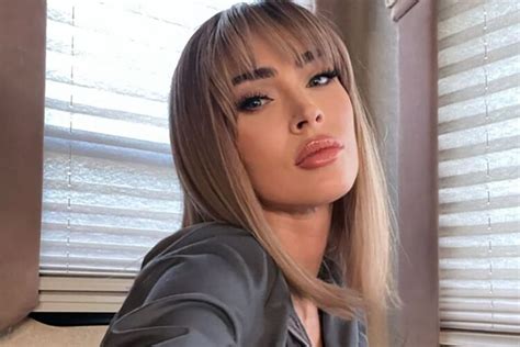 Hot Sexy Bella Anderson Bikini Pics