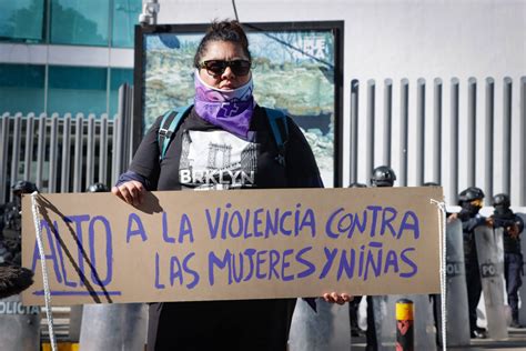 25N Así fue la marcha contra la violencia de género en Puebla