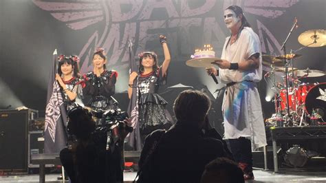 BABYMETAL Joined By RED HOT CHILI PEPPERS Drummer For Blazing JUDAS ...