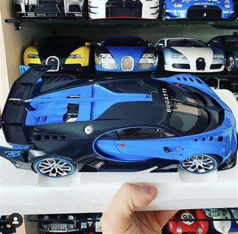 New from Autoart : r/Diecast