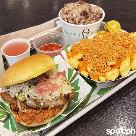 New Shake Shack X Toyo Eatery Chicken Sandwich Taste Test