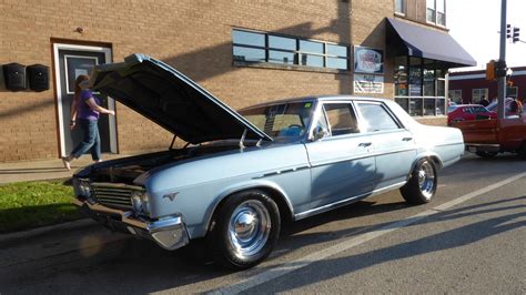 The Keeper S Babe Of The Day Page Of Cool Cars Sick Jokes And Hot Babes What