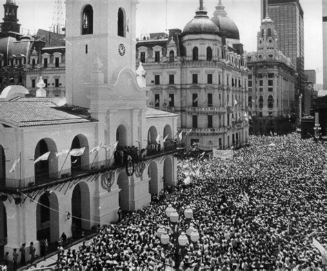 Se Cumplen 39 Años Del Regreso A La Democracia El 10 De Diciembre De 1983 Raúl Alfonsín Asumía