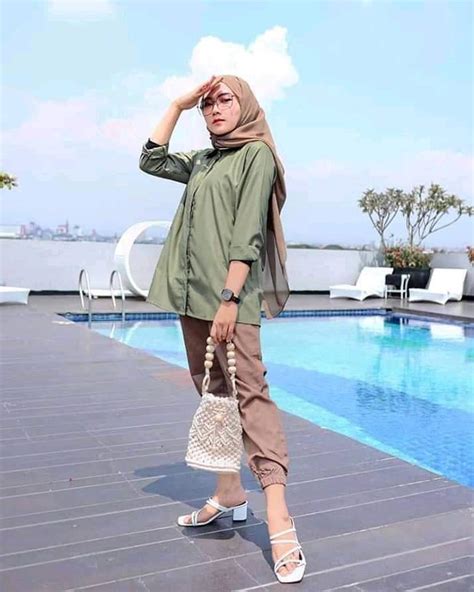 Baju Warna Army Cocok Dengan Jilbab Warna Apa Halowee