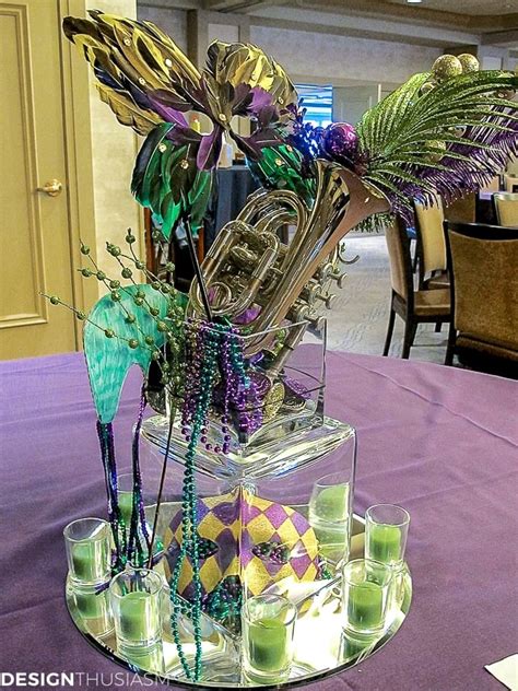 Using Mardi Gras Decorations To Create Colorful Mardi Gras Centerpieces