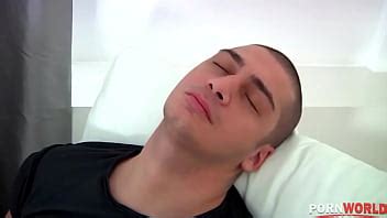 De la bite à sucer aux boules de baise profonde avec Aurelly Rebel au chaud GP978 XVIDEOS