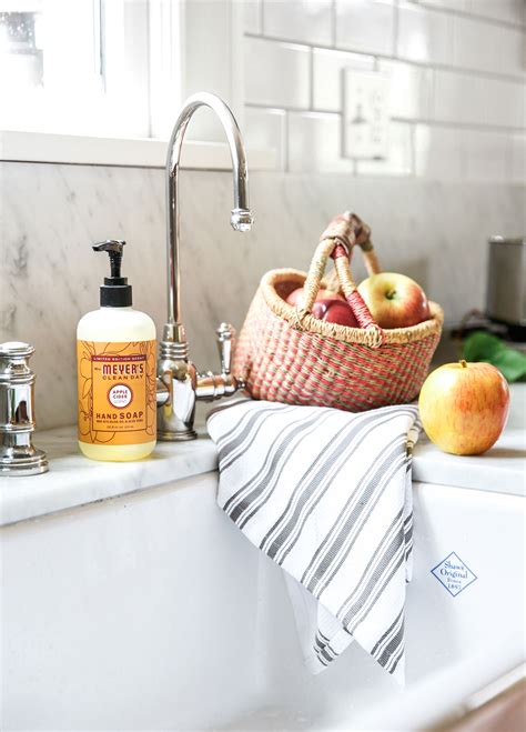 Mrs. Meyers Fall Seasonal Kit is Back - The Idea Room