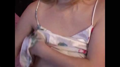 Tiener Blondine Masturbeert Poesje Met Dildo En Seksspeeltje Xhamster