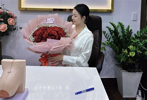 Cu C S Ng C A Hot Girl Tr M Anh Sau N M V Ng Bi N C Nh Y C M B N Trai Hi N T I Kh Ng Ph I