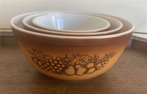 Vintage 1973 Pyrex Old Orchard 3 Piece Nesting Mixing Bowl Etsy