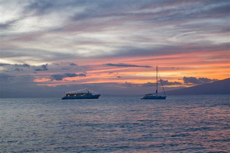 The 10 Best Sunset Dinner Cruises in Maui - Maui Hideaway