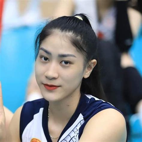 Hot girl bóng chuyền Kiều Trinh Nhan sắc xinh đẹp dự tuyển SEA Games