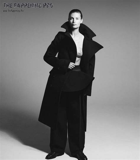 Bibi Breslin Nude And Sexy Photos The Fappening