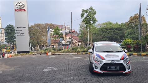 Baru Dilaunching Kartika Sari Toyota All New Agya Dibanjiri Pembeli