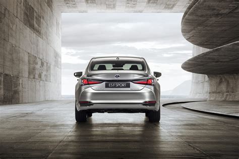 The All New Lexus Es A Higher Level Of Performance And Sophistication