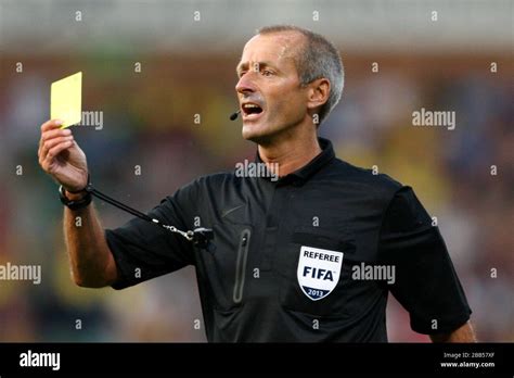 Martin Atkinson Referee Stock Photo Alamy