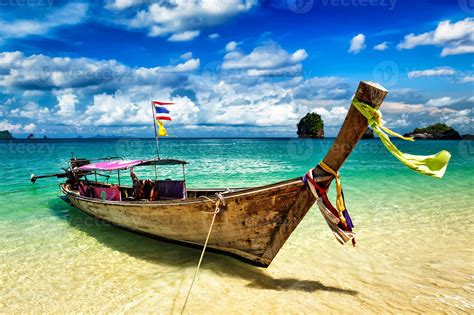 Long Tail Boat On Beach Thailand 1370391 Stock Photo At Vecteezy