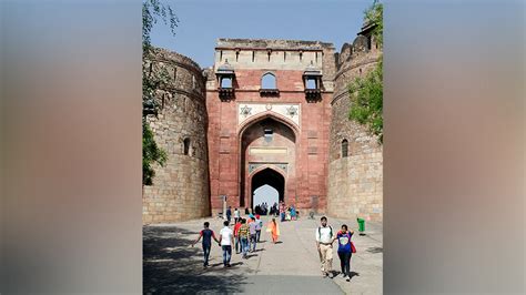 Heritage Monument Purana Qila In Delhi — Where History And Culture