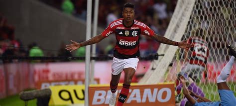 Bruno Henrique Entra E Garante Virada Do Flamengo Sobre O Athletico Pr