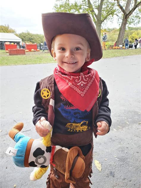 Cowboy Costume DIY Ideas for Kids - Kids Art & Craft