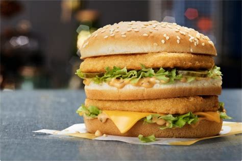 McDonald's Worker Reveals How to Make the Legendary Chicken Big Mac