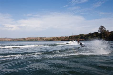 California Watersports on Carlsbad Lagoon, Carlsbad, CA - California Beaches