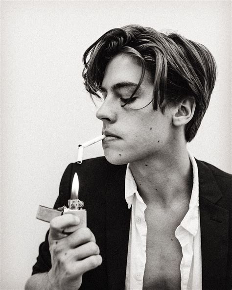 Dylan Sprouse 2025: Girlfriend, net worth, tattoos, smoking & body ...