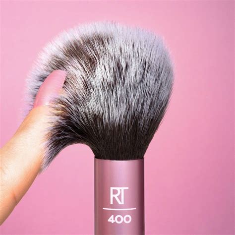 The Real Techniques Ultra Plush Blush Makeup Brush Combines High Tech