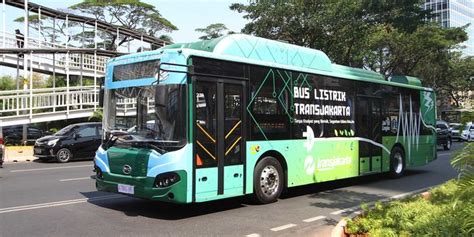 Catat Ini Rute Bus Listrik TransJakarta Baru Diluncurkan Merdeka