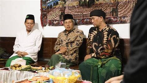 Peringatan Harlah Satu Abad Nu Ponpes Keluarga Ganjar Pranowo Terima