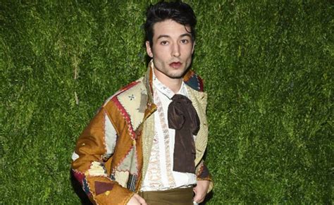 Ezra Miller Actor De The Flash Es Arrestado Tras Alterar El Orden