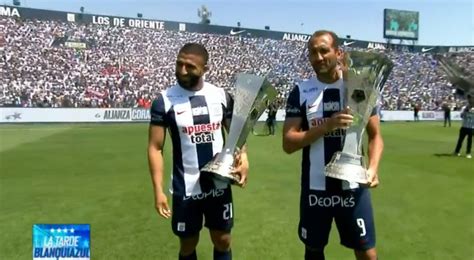 Ballón Y Barcos Hacen Su Presentación En La Tarde Blanquiazul